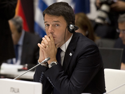 Ρέντσι: Με «απώλειες» εξασφάλισε ψήφο εμπιστοσύνης